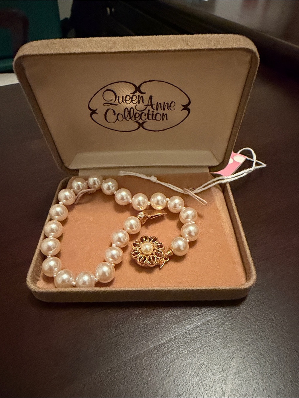 Pearl Necklace with Gold-Tone Floral Clasp